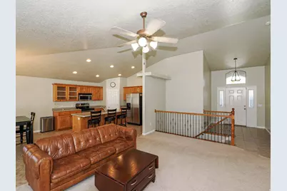 9079 S Wisteria Way W, West Jordan, UT 84081 - Photo 6