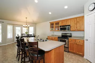 9079 S Wisteria Way W, West Jordan, UT 84081 - Photo 8