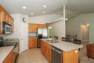 9079 S Wisteria Way W, West Jordan, UT 84081 - Photo 10