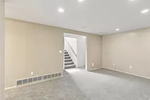 8705 S Kings Hill Dr, Cottonwood Heights, UT 84121 - Photo 32