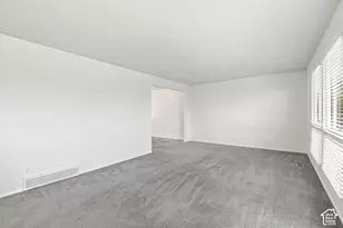 8705 S Kings Hill Dr, Cottonwood Heights, UT 84121 - Photo 10