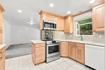 8705 S Kings Hill Dr, Cottonwood Heights, UT 84121 - Photo 12