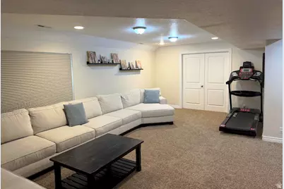 9428 S Sid Cir, South Jordan, UT 84009 - Photo 18