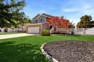 2041 N 750 W, Clinton, UT 84015 - Photo 2