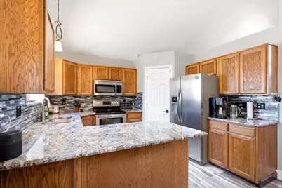 2041 N 750 W, Clinton, UT 84015 - Photo 8