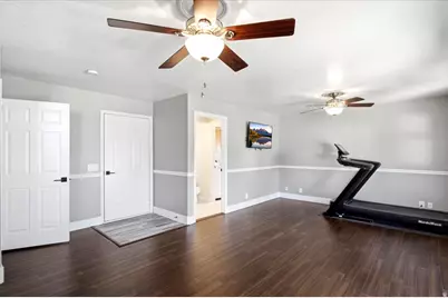 2041 N 750 W, Clinton, UT 84015 - Photo 12