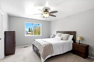 2041 N 750 W, Clinton, UT 84015 - Photo 16