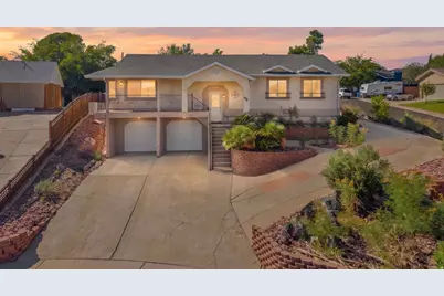 2587 Chaparral Cir, Santa Clara, UT 84765 - Photo 2
