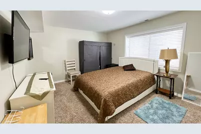 2246 W Mackay Ln S, Taylorsville, UT 84129 - Photo 36
