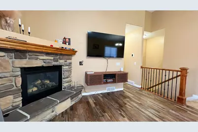 2246 W Mackay Ln S, Taylorsville, UT 84129 - Photo 22