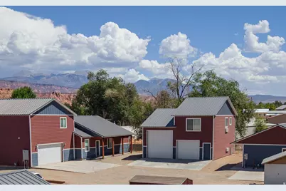2464 E San Jose Rd, Moab, UT 84532 - Photo 2
