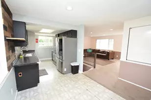 139 S 300 W, Kaysville, UT 84037 - Photo 4