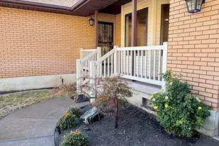 1959 N 150 E, Centerville, UT 84014 - Photo 4
