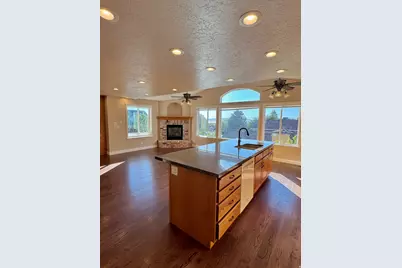 1959 N 150 E, Centerville, UT 84014 - Photo 12