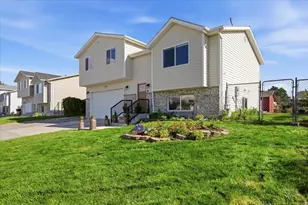 612 E Barbed Wire Dr, Grantsville, UT 84029 - Photo 2