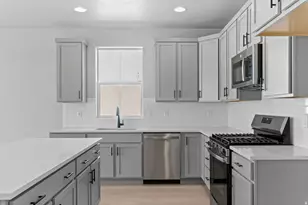 2366 S 1230 W, Syracuse, UT 84075 - Photo 18