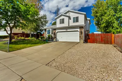 5698 S Trowbridge Way W, Salt Lake City, UT 84118 - Photo 2