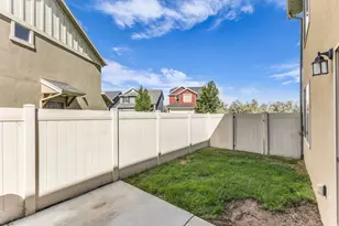 2427 S Andover St, West Haven, UT 84401 - Photo 32