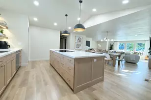 9652 S 2720 E, Sandy, UT 84092 - Photo 4