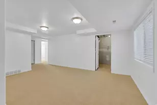 673 E 2100 N, North Logan, UT 84341 - Photo 34