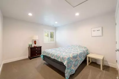 2274 E 4160 S, Holladay, UT 84124 - Photo 30