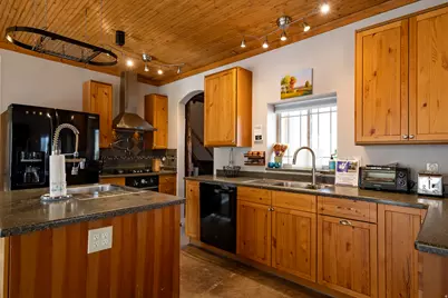 2029 W Tollgate Rd, Coalville, UT 84017 - Photo 24