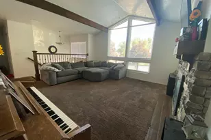 134 E 1420 S, Farmington, UT 84025 - Photo 4
