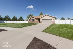 988 W 2675 S, Nibley, UT 84321 - Photo 4