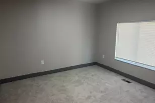 233 N 4th St, Tooele, UT 84074 - Photo 2