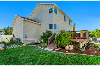 1714 S 1450 W, Woods Cross, UT 84087 - Photo 22
