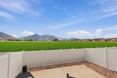 2433 W Wysteria Dr, Mapleton, UT 84664 - Photo 30