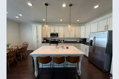2054 W Loveland Ct S, Farmington, UT 84025 - Photo 16