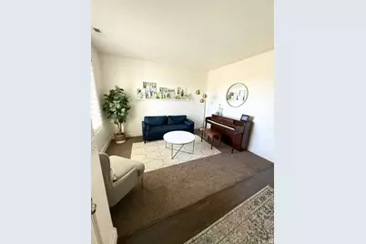 2054 W Loveland Ct S, Farmington, UT 84025 - Photo 10