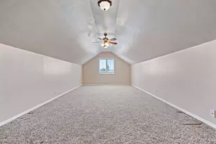 4838 W Cherry Laurel Ln S, West Jordan, UT 84081 - Photo 40