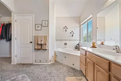 4838 W Cherry Laurel Ln S, West Jordan, UT 84081 - Photo 28