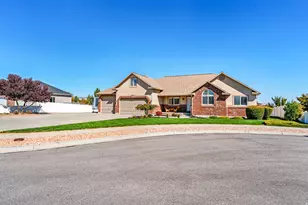 4838 W Cherry Laurel Ln S, West Jordan, UT 84081 - Photo 2