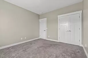45 N Village Park Dr E, Layton, UT 84041 - Photo 48