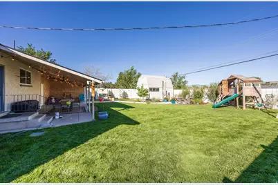 9958 S Barium Ln, Sandy, UT 84094 - Photo 8