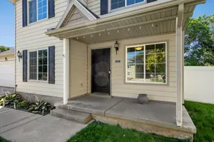 735 E Cahoon St, Ogden, UT 84401 - Photo 2