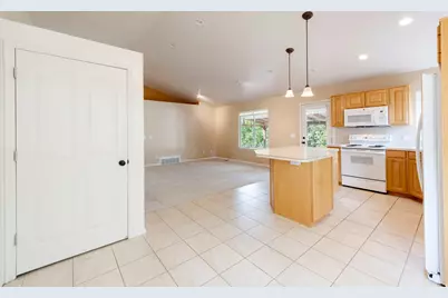 858 N Crimson Ln, Kaysville, UT 84037 - Photo 6