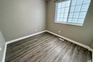 4180 Lily Dr, Roy, UT 84067 - Photo 28