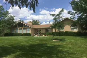 1040 W Mill Rd, Ferron, UT 84523 - Photo 2