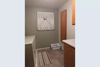 1040 W Mill Rd, Ferron, UT 84523 - Photo 28