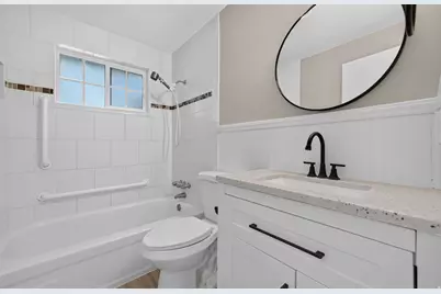 7472 S Silver Cir, West Jordan, UT 84084 - Photo 14