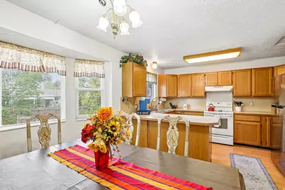 5186 W Saguaro Dr, West Jordan, UT 84081 - Photo 6