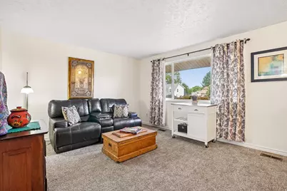 5186 W Saguaro Dr, West Jordan, UT 84081 - Photo 12