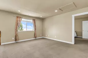 1062 E 1150 St N, Pleasant Grove, UT 84062 - Photo 32
