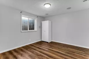 1289 E 3025 N, Layton, UT 84040 - Photo 30