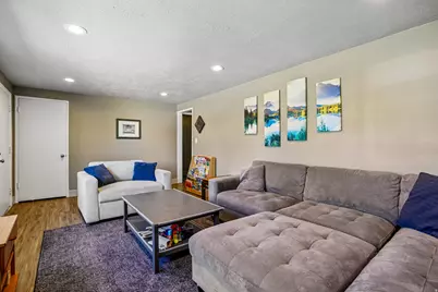9956 S Aster Ln E, Sandy, UT 84094 - Photo 6