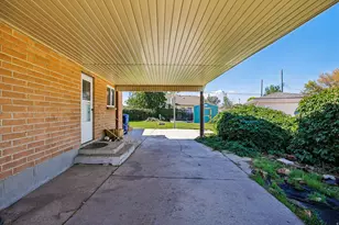 9956 S Aster Ln E, Sandy, UT 84094 - Photo 24